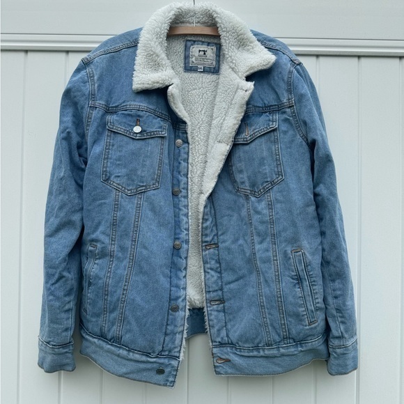 Jean jacket with faux shearling - Picture 1 of 8
